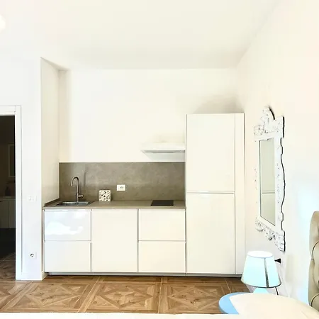 Le Tre Orchidee Apartment